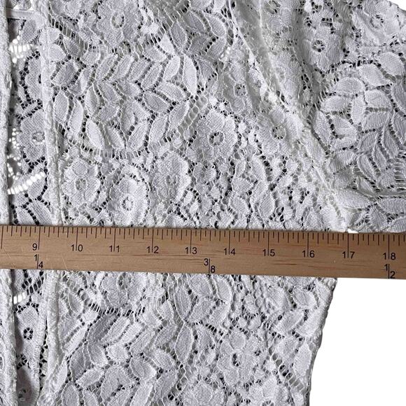 Blue B NWT Long Sleeve Lace Peplum Top Size M White Floral Sheer Cut Out Fairy - Picture 6 of 7